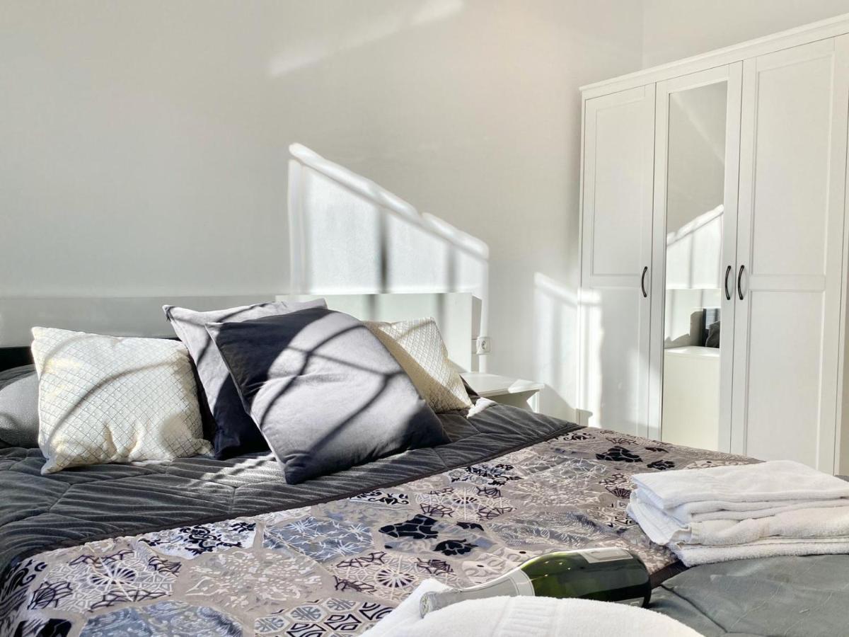 Appartement Devant La Plage Roses Eksteriør bilde