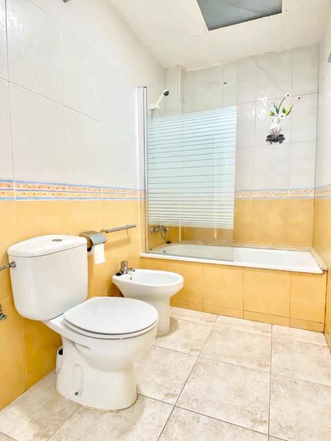 Appartement Devant La Plage Roses Eksteriør bilde